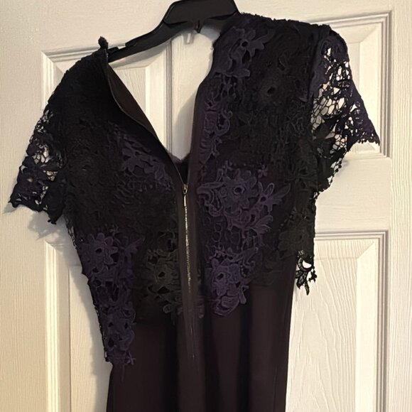 Tahari Long Dress - Lightly Used - Size 2 - Picture 2 of 4